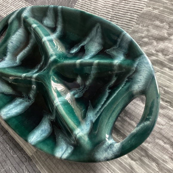 VINTAGE LARGE SIZE OVAL GLAZED POTTERY DIVIDED SERVING DISH WITH HANDLES - Picture 8 of 8